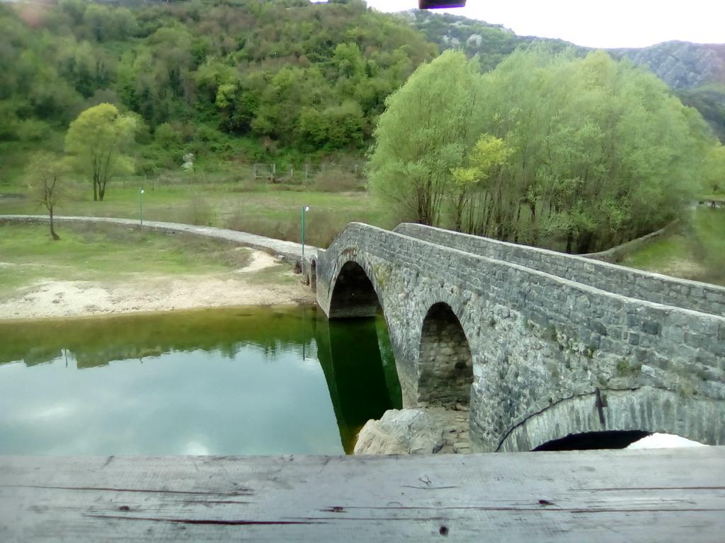 Rijeka Crnojevića Guest House Perjanik المظهر الخارجي الصورة